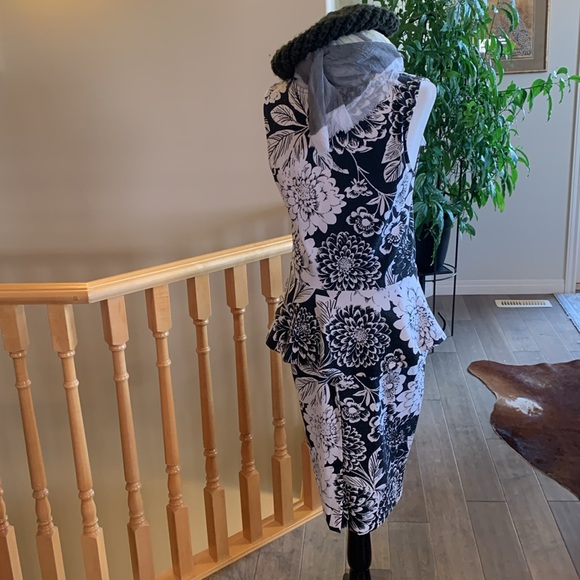 ✨Peplum Top w/ Pencil Skirt & high low Black Sweater bundle✨ - Picture 4 of 17